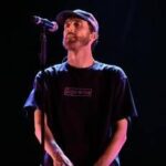 Sanremo 2026, Mecna chi è: la cover con Mara Sattei