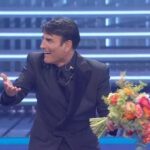 Sanremo 2026, Sal Da Vinci commosso: standing ovation con 'Per sempre sì'