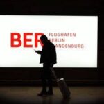 Voli sospesi per ghiaccio all'aeroporto internazionale di Berlino