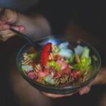 Anche la dieta mediterranea evolve, più efficace se segue l'orologio biologico: i consigli
