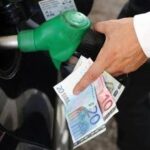 Attacco in Iran, schizza il prezzo del petrolio: aumentano listini di benzina e diesel