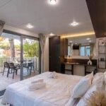 Club del Sole, con Swiss life asset managers france 1° sale & operating lease back in Open Air i...
