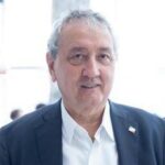 Gaffe Pd e M5S, onoreficenza del giornalista Romoli 'scambiata' per croce celtica. Barelli: Caccia ...