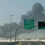 Iran, nuove esplosioni a Dubai: colonne di fumo sul porto