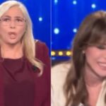 Mara Venier, gaffe in diretta: sente squillare il telefono ma...