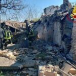 Roma, crolla casolare abbandonato al parco degli Acquedotti: due morti