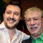 Salvini e l'addio a Umberto Bossi: Mi hai cambiato la vita, ti saluto con gratitudine