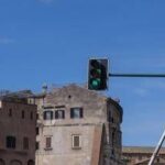 A Roma semafori con luce bianca per auto a guida autonoma? Patanè: Sono fake news