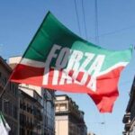 Forza Italia, spunta documento azzurri in Campania: Partito deteriorato, commissariamento o comitat...