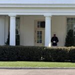 Il giallo del ricovero di Trump, il presidente Usa lontano dall'occhio pubblico: Al lavoro per gli ...