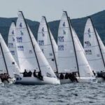 Svi 2026, le prime imbarcazioni doppiano lo scoglio di Capri e tornano verso Livorno