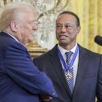 Tiger Woods alla polizia dopo l'incidente: Ero al telefono con Trump