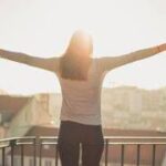 Vitamina D, non basta prenderla: c'è anche un orario giusto per migliorare il sonno, come ottimizzar...