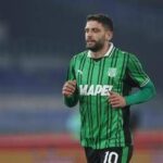 Thorstvedt ruba palla a Jashari, Berardi segna: proteste in Sassuolo-Milan